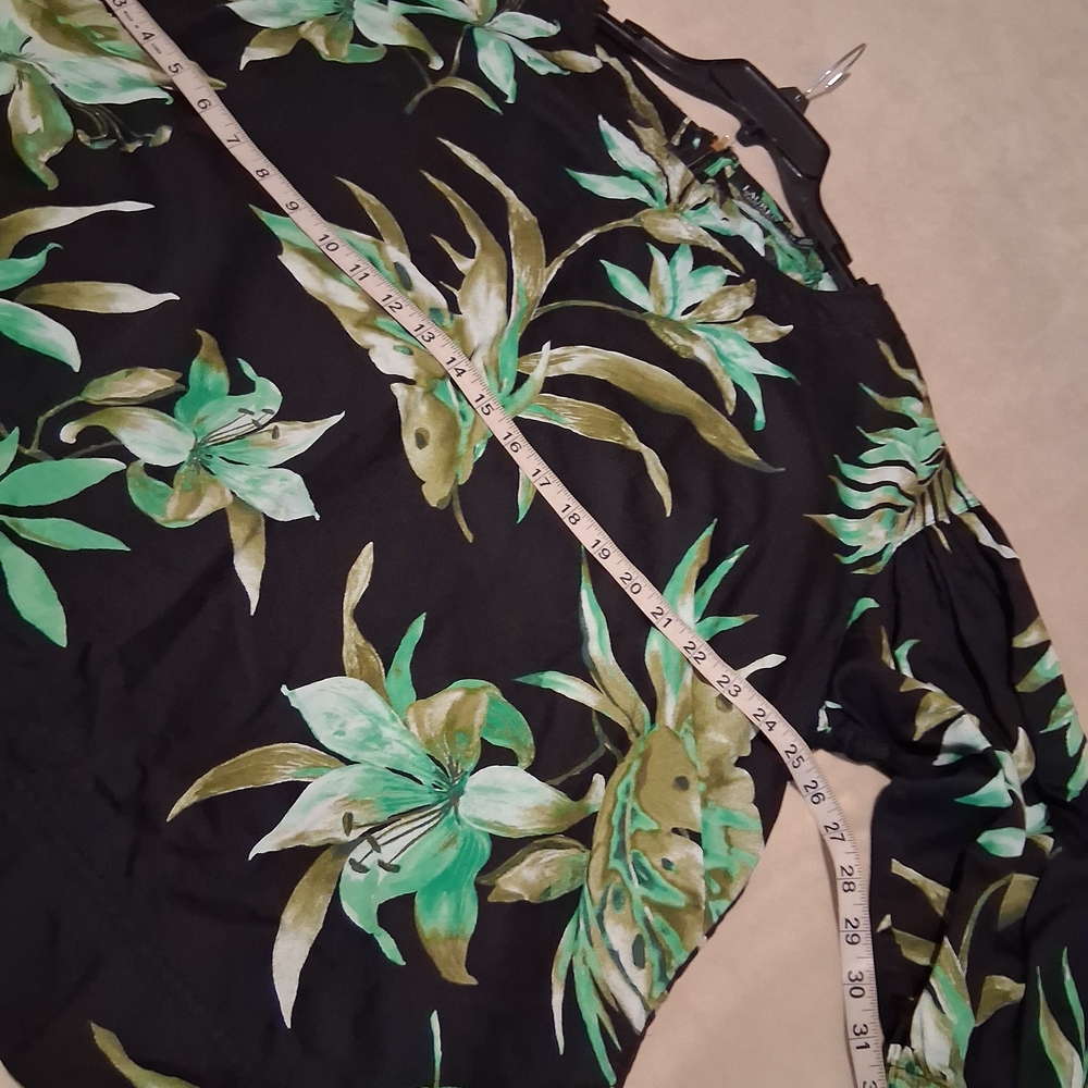 Lauren Ralph Lauren Black Top with Green Tropical Leaf Print - Picture 5 of 7
